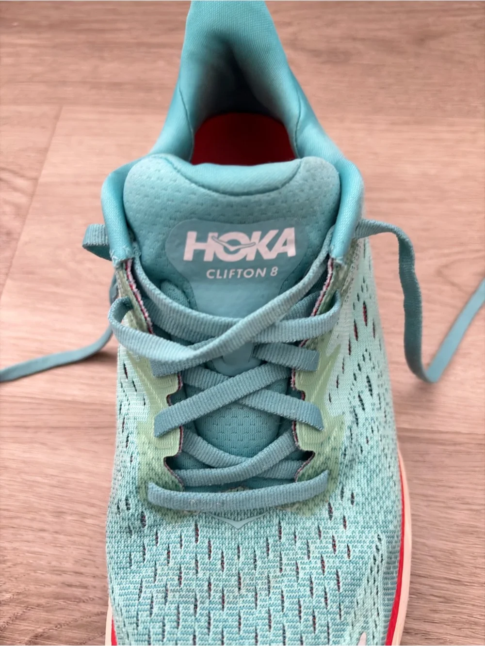 Hoka Clifton 8 Running Shoes women’s size 7